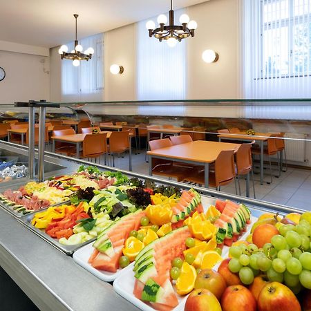 Masarykova Kolej Hotel Prague Exterior photo