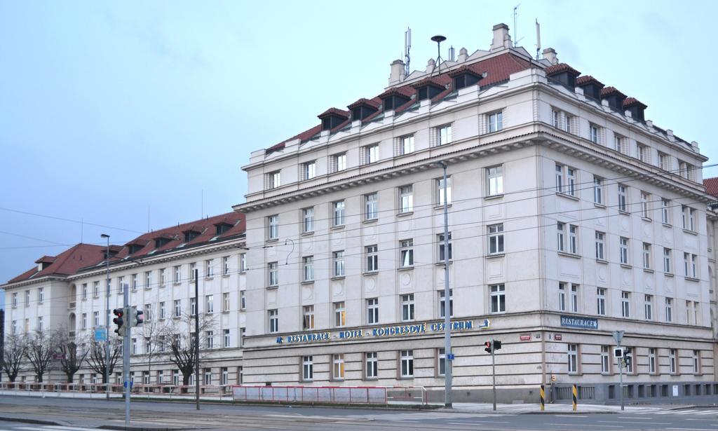Masarykova Kolej Hotel Prague Exterior photo
