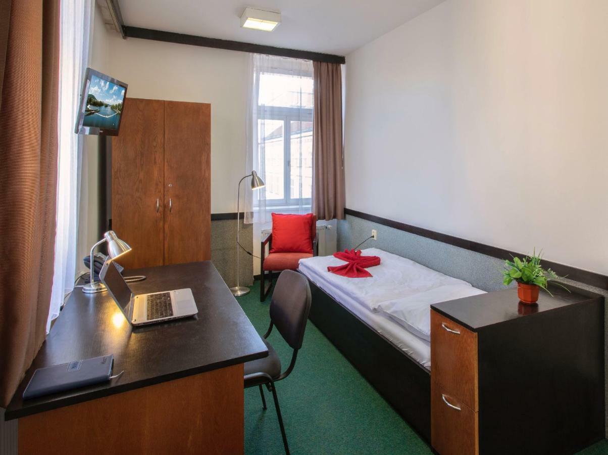 Masarykova Kolej Hotel Prague Exterior photo