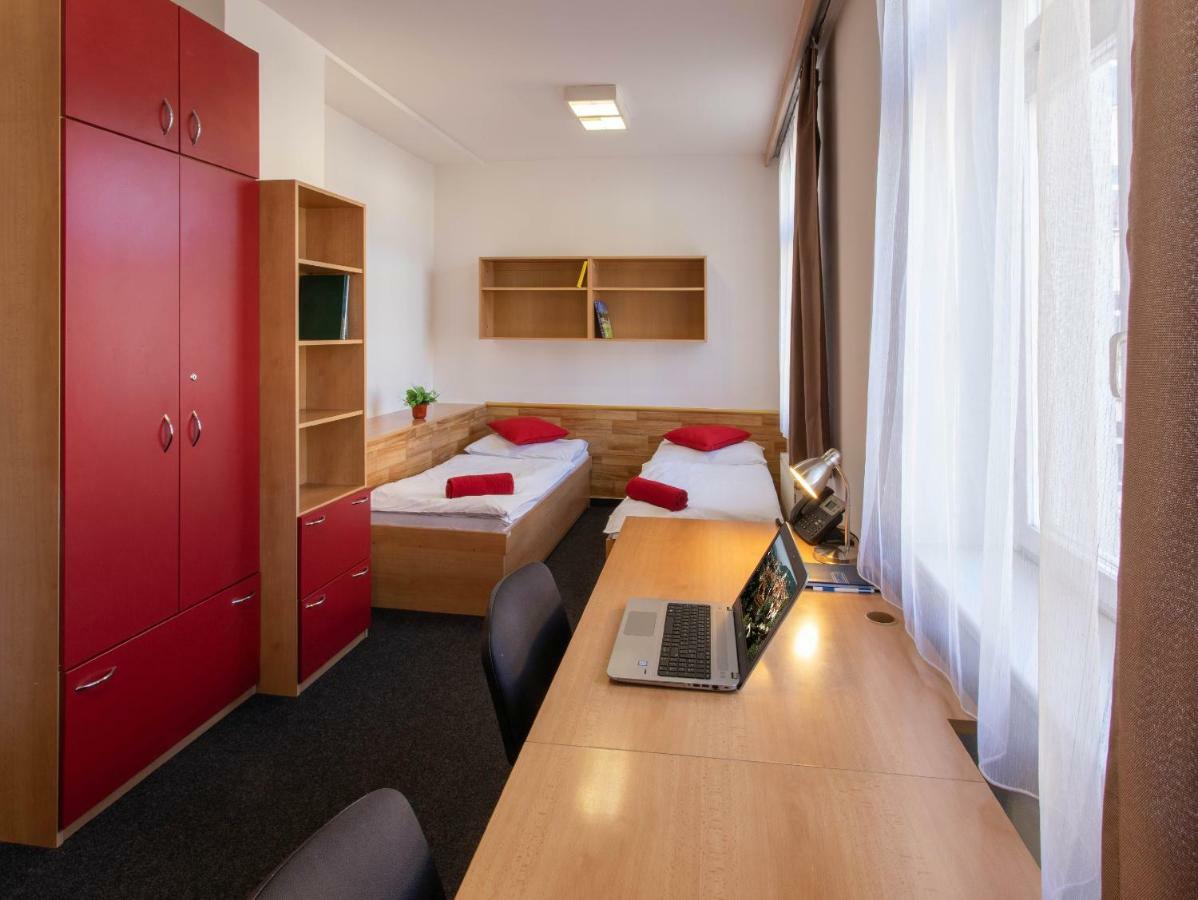 Masarykova Kolej Hotel Prague Exterior photo